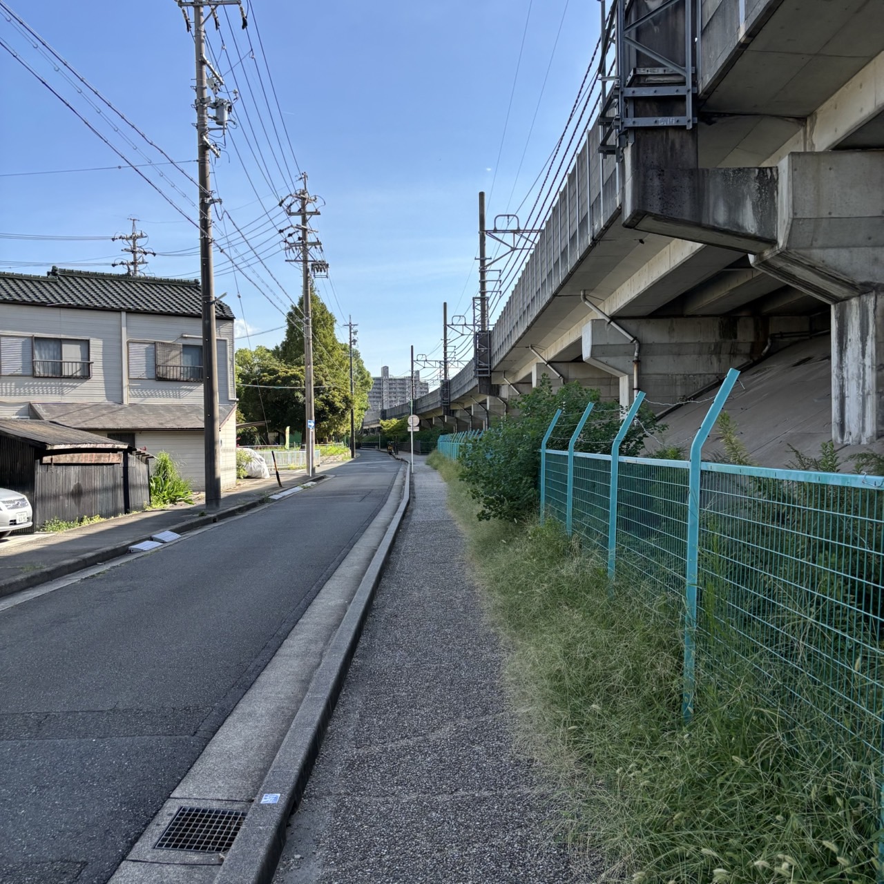 事務所が入っているビルの外観